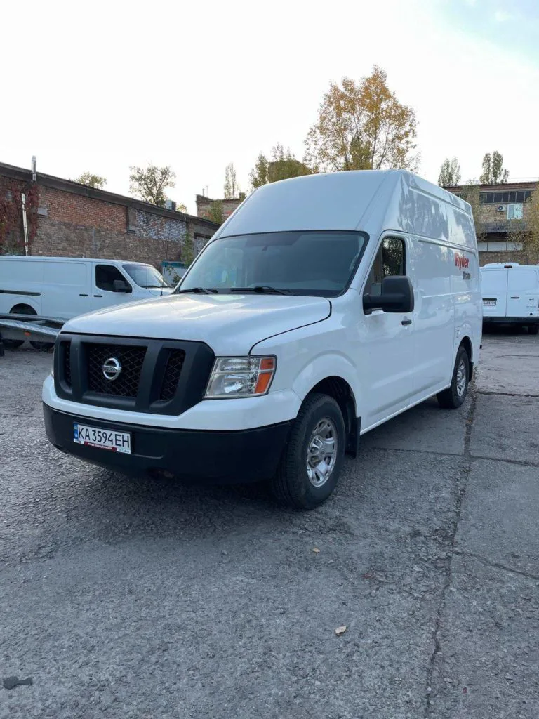 Nissan NV2500 (KA3594EH)