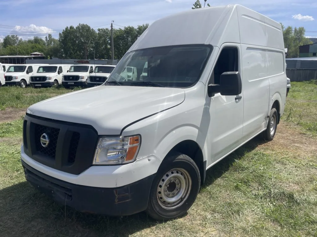 Nissan NV2500 (KA2759HT)
